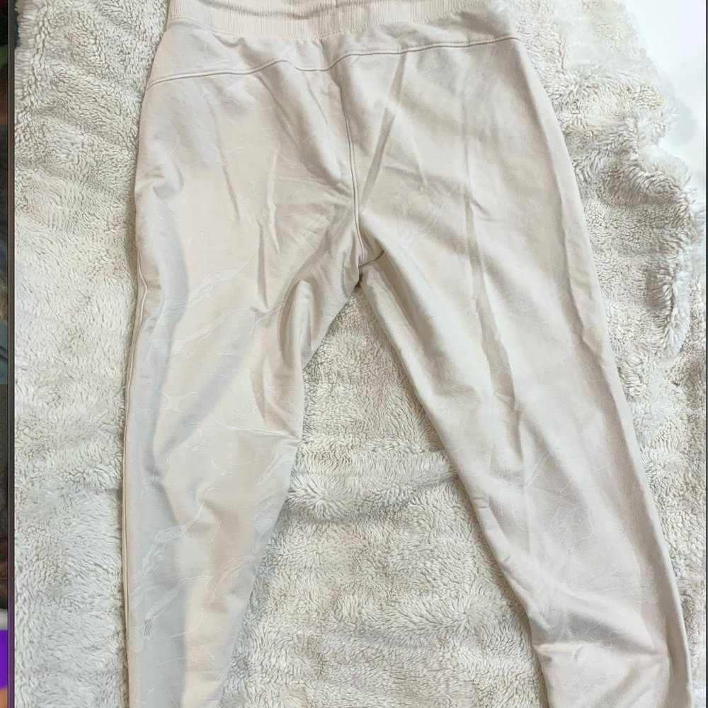 All in Motion Small Creme Sweatpants